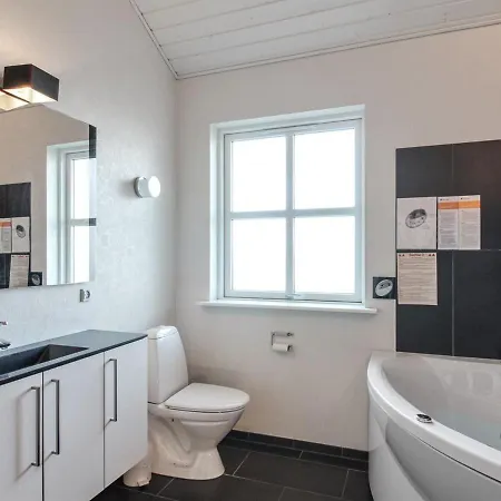 Holiday home Eskil - 500m From The Sea In Nw Jutland By Interhome